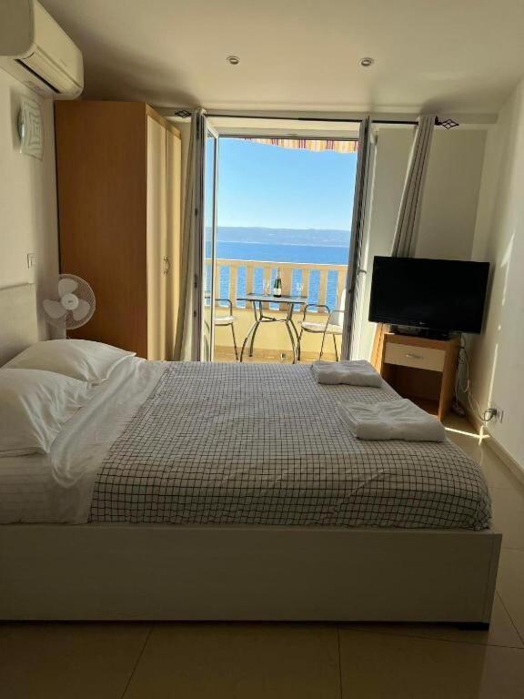 Apartments Paradise Brela Bagian luar foto